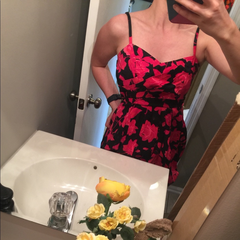 Black and pink rose dress